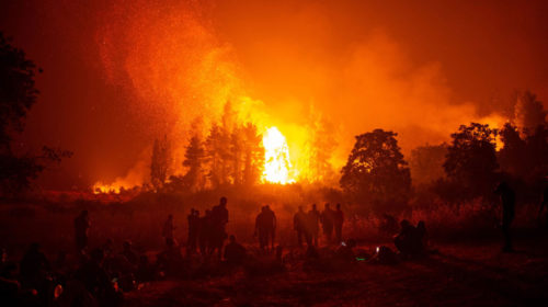 Europe heatwave: Deadly wildfires spread in Mediterranean