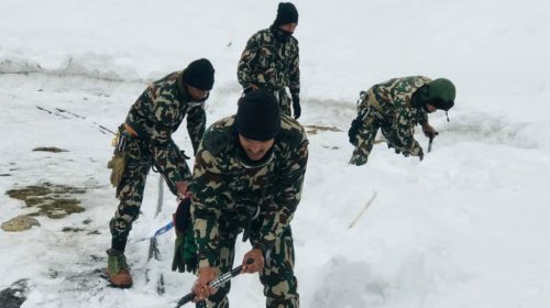 Nepali Army reaches out to Gurja avalanche survivors