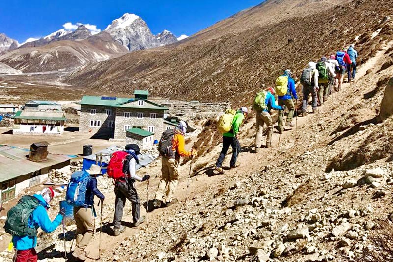 Bustle of foreign tourists in Khumbu