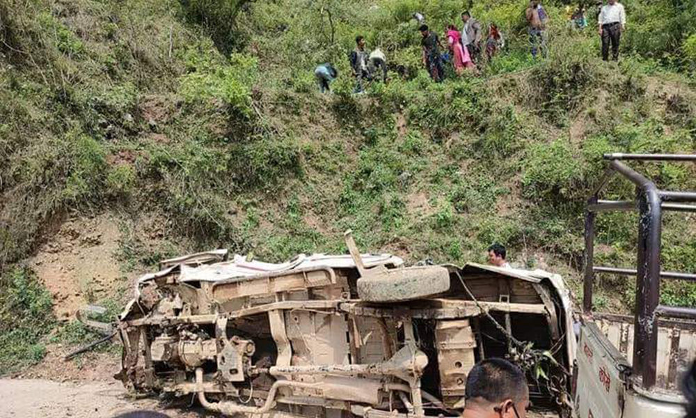 Thirteen killed in Waling jeep accident