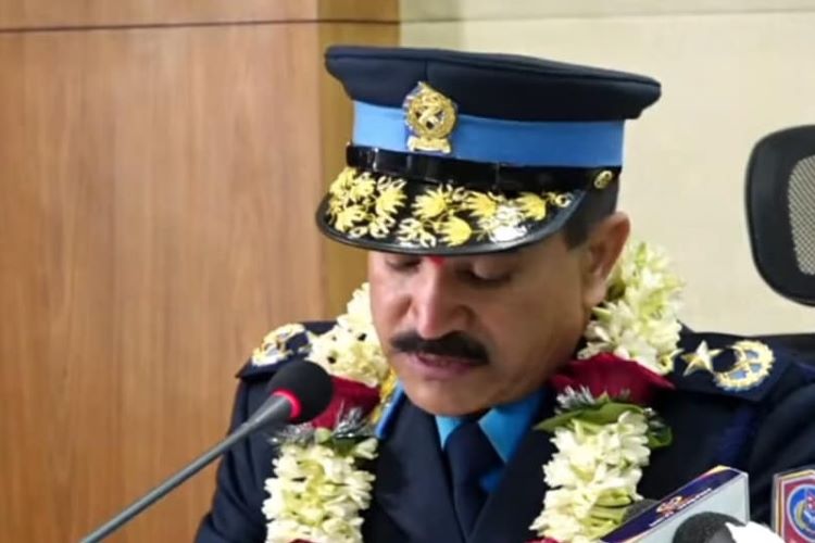 Newly appointed IGP Kunwar conferred insignia