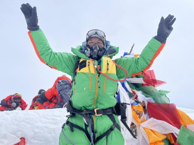 World record holder Climber Kamirita Sherpa returns to base camp