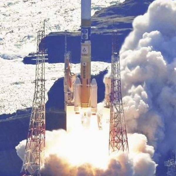 Japan Launches H2A Rocket with Lunar Lander