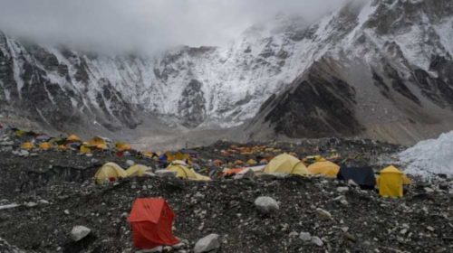 Army plans to collect 10 tonnes trash from the Everest region